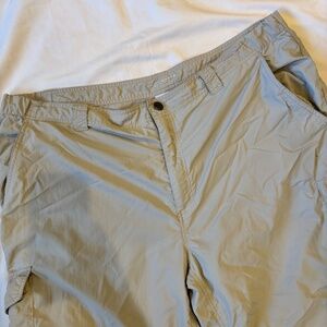 Men’s Columbia Omni-Shade Cargo Shorts 44W 12” Inseam | UPF Sun Protection